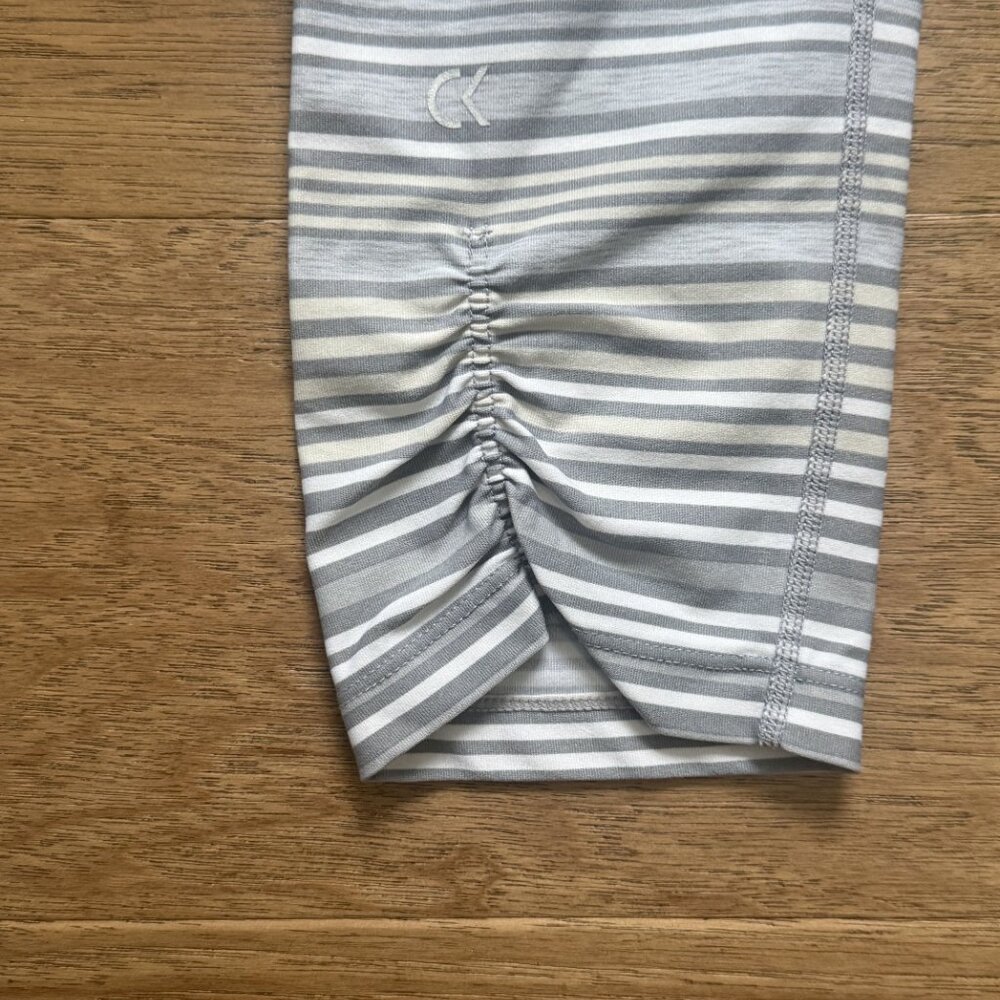 Calvin Klein Gray Striped Capri Leggings, Size Small - Picture 5 of 6